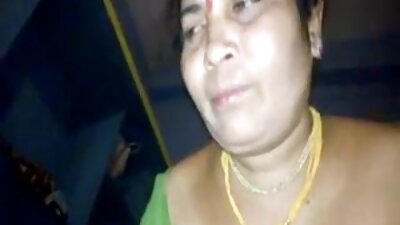 ووڈ مین صبح سے ہوٹل میں دو خواہشمند اداکاراؤں کو بھون رہا ہے۔